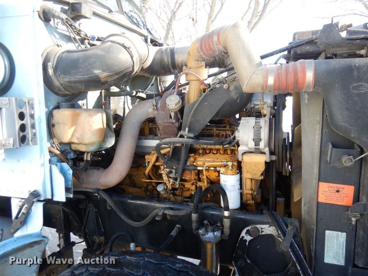 image for item KU9822 1997 Peterbilt 357  roll-off container truck