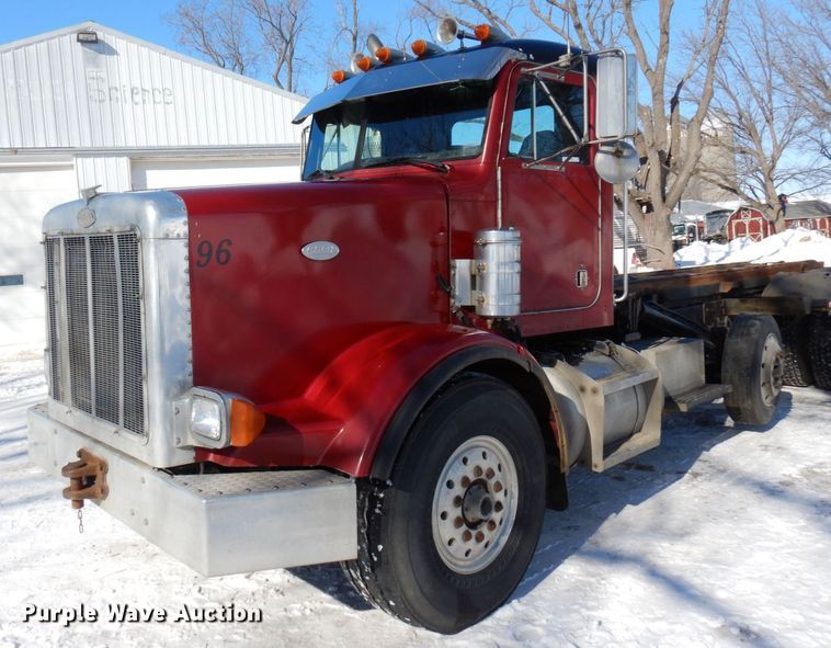 image for item KU9824 1996 Peterbilt 357  roll-off container truck