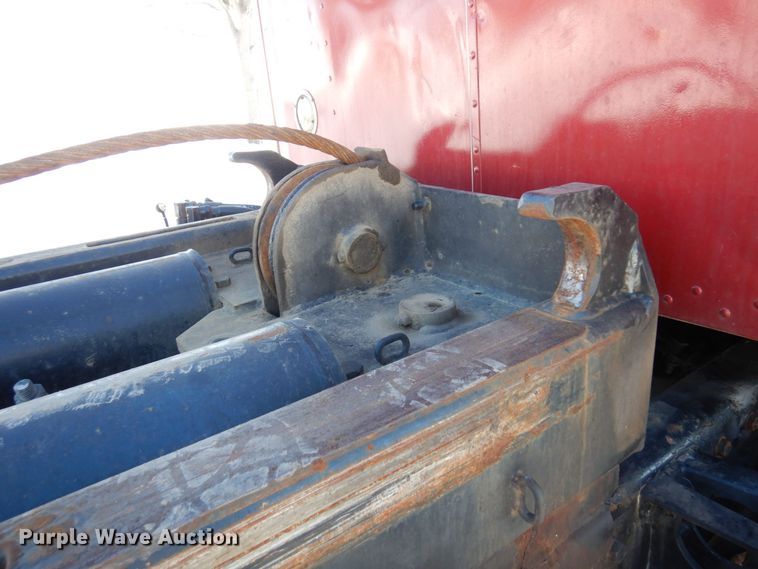 image for item KU9824 1996 Peterbilt 357  roll-off container truck