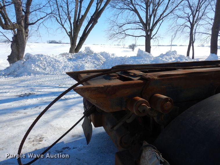 image for item KU9824 1996 Peterbilt 357  roll-off container truck