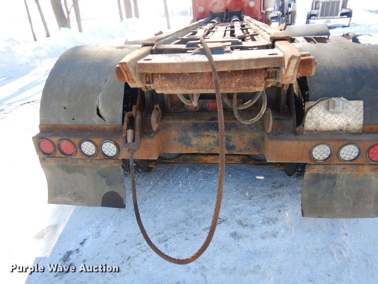 image for item KU9824 1996 Peterbilt 357  roll-off container truck