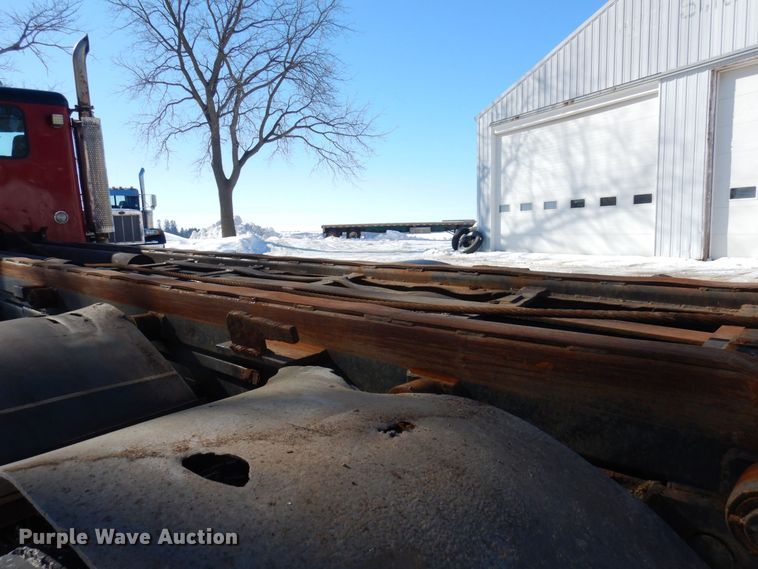 image for item KU9824 1996 Peterbilt 357  roll-off container truck