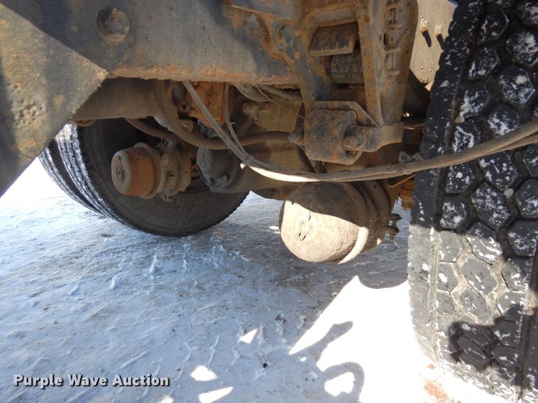 image for item KU9824 1996 Peterbilt 357  roll-off container truck