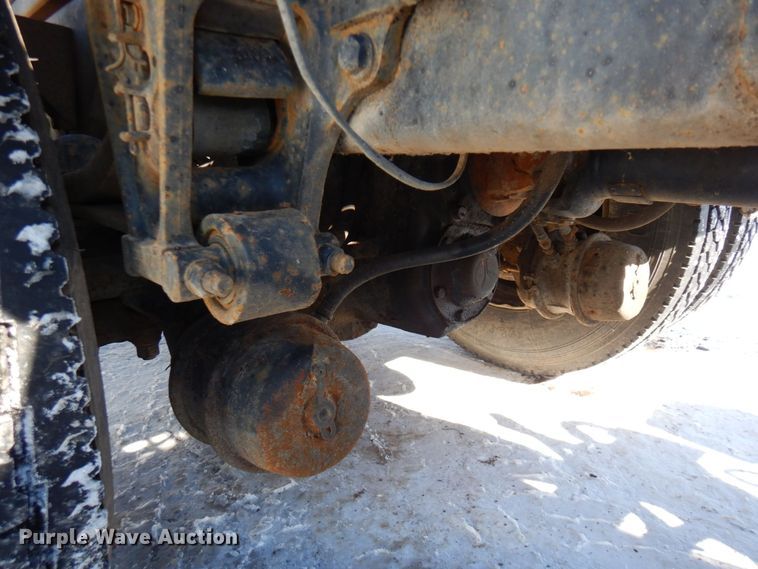 image for item KU9824 1996 Peterbilt 357  roll-off container truck