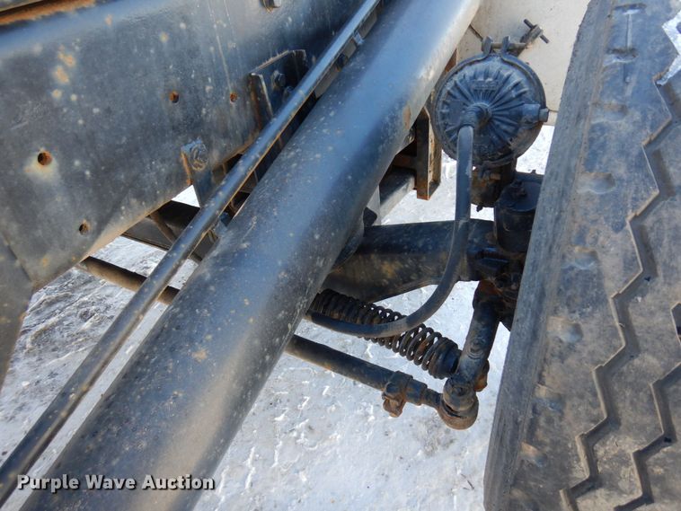 image for item KU9824 1996 Peterbilt 357  roll-off container truck