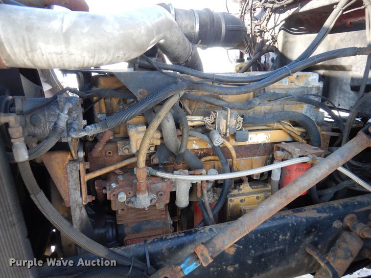 image for item KU9824 1996 Peterbilt 357  roll-off container truck