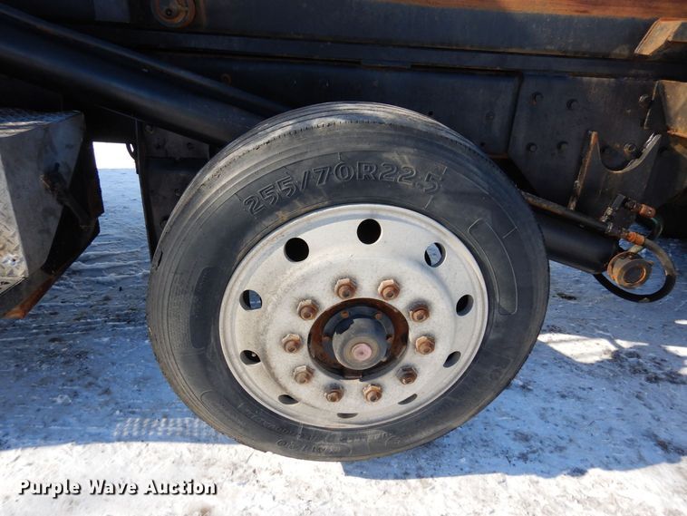 image for item KU9824 1996 Peterbilt 357  roll-off container truck