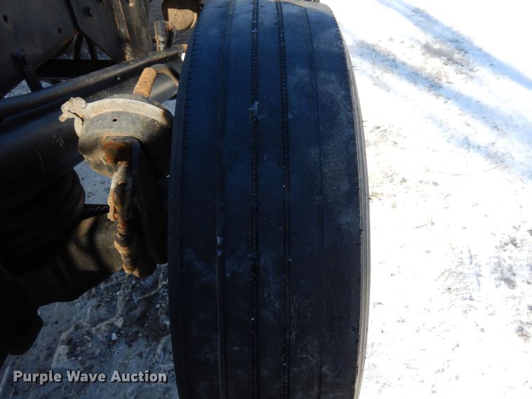 image for item KU9824 1996 Peterbilt 357  roll-off container truck