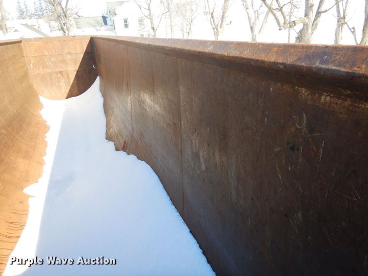 image for item KU9826 2005 Clement  end dump trailer