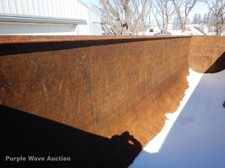 image for item KU9826 2005 Clement  end dump trailer