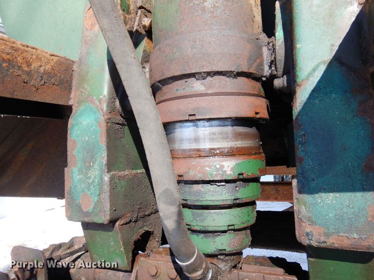 image for item KU9826 2005 Clement  end dump trailer