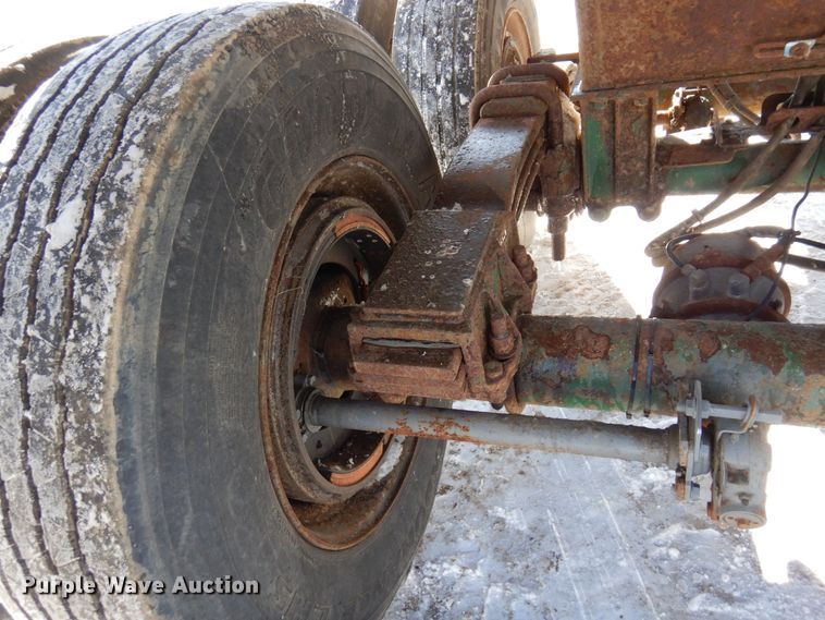 image for item KU9826 2005 Clement  end dump trailer