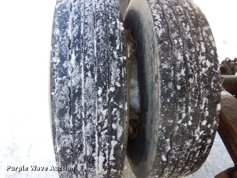 image for item KU9826 2005 Clement  end dump trailer