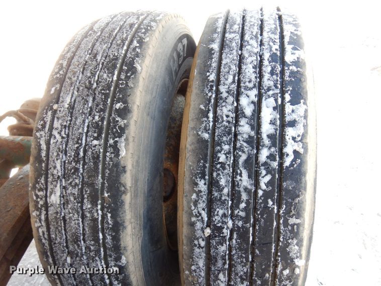 image for item KU9826 2005 Clement  end dump trailer