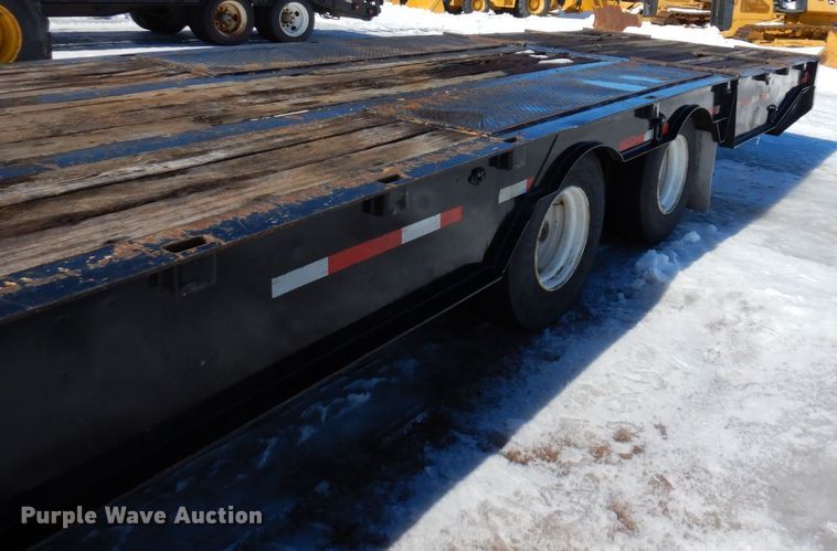 image for item KU9829 1988 MVE  drop deck equipment trailer