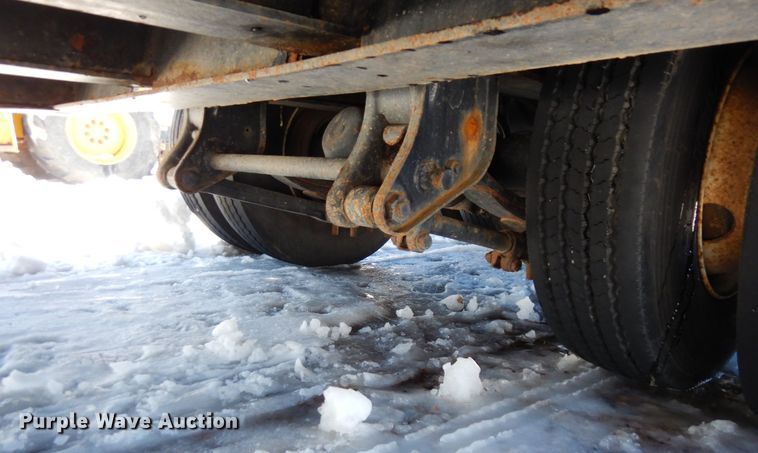 image for item KU9829 1988 MVE  drop deck equipment trailer