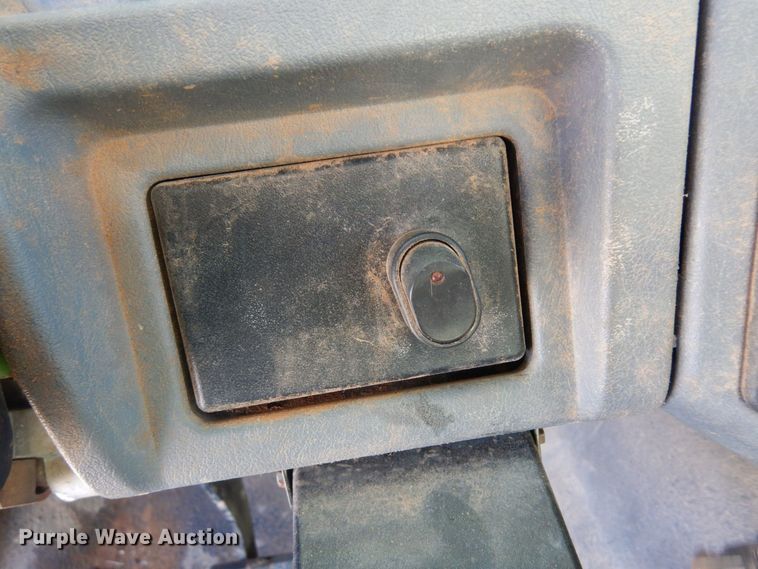 image for item KU9834 2007 International 8600  box truck