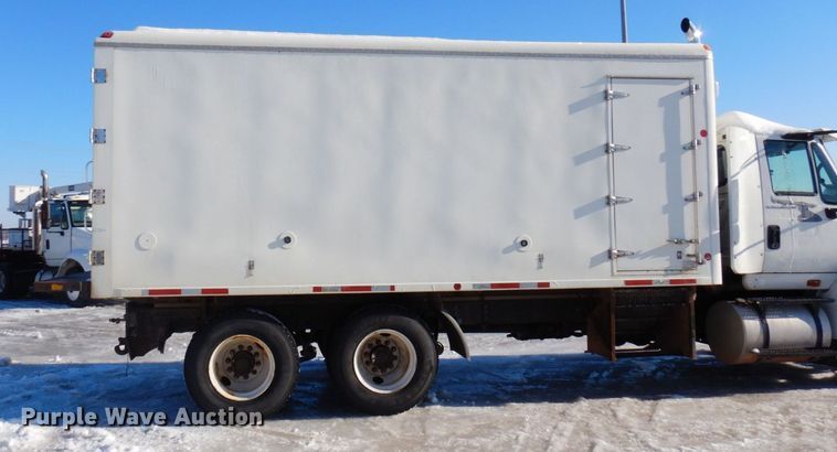image for item KU9834 2007 International 8600  box truck