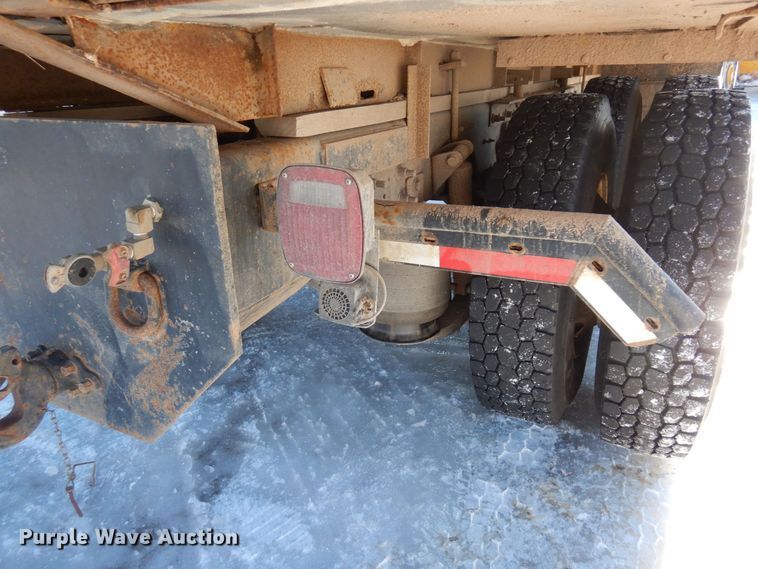 image for item KU9834 2007 International 8600  box truck