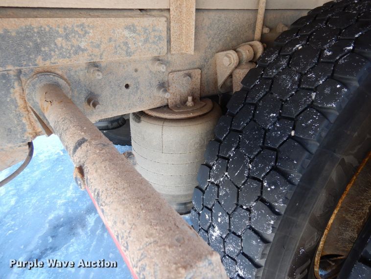 image for item KU9834 2007 International 8600  box truck