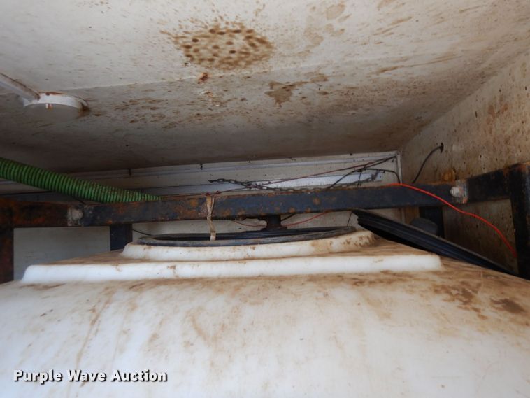 image for item KU9834 2007 International 8600  box truck