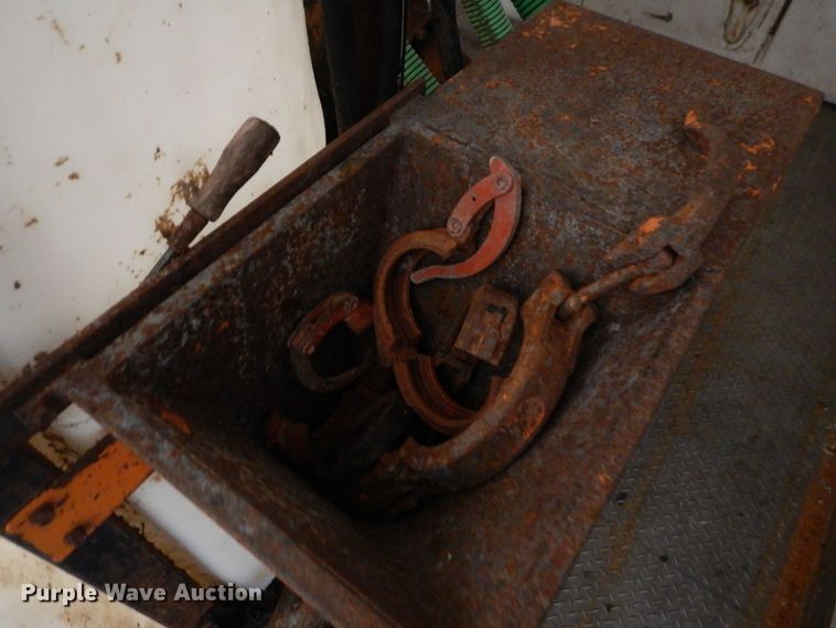 image for item KU9834 2007 International 8600  box truck