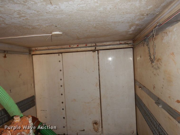 image for item KU9834 2007 International 8600  box truck