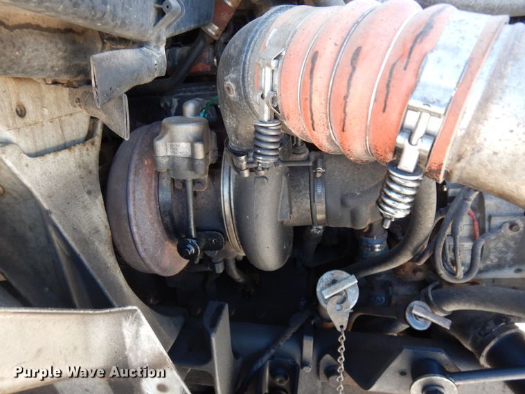 image for item KU9834 2007 International 8600  box truck