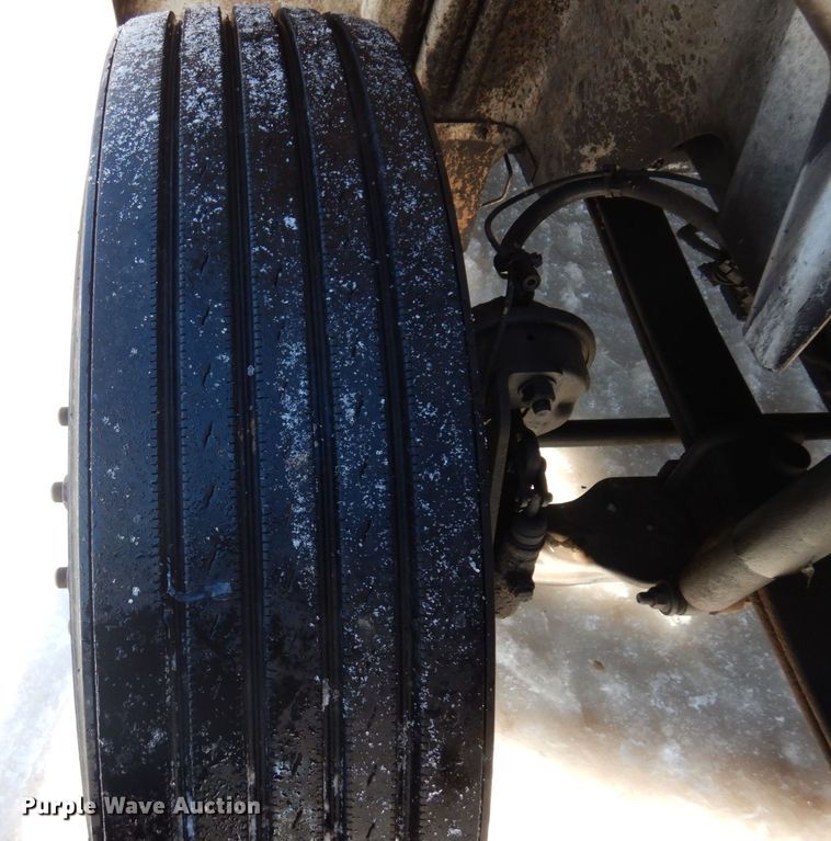 image for item KU9834 2007 International 8600  box truck