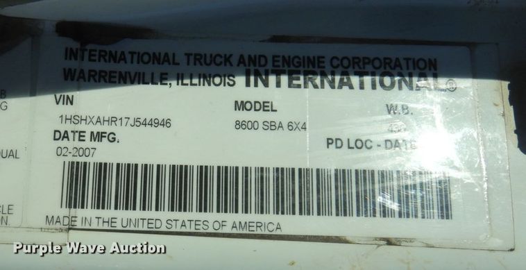 image for item KU9834 2007 International 8600  box truck