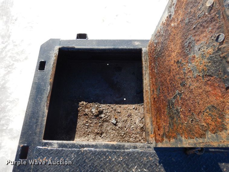 image for item KU9836 1995 Trail King  flatbed trailer