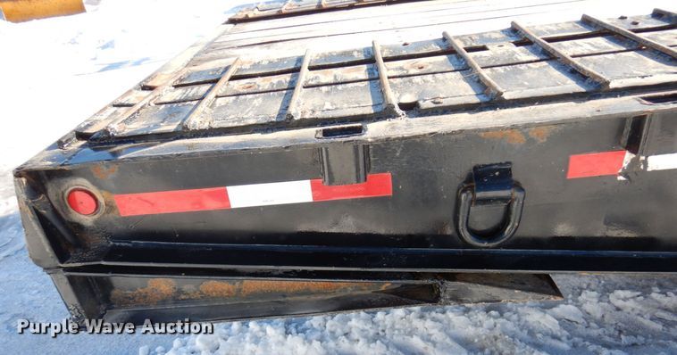 image for item KU9836 1995 Trail King  flatbed trailer