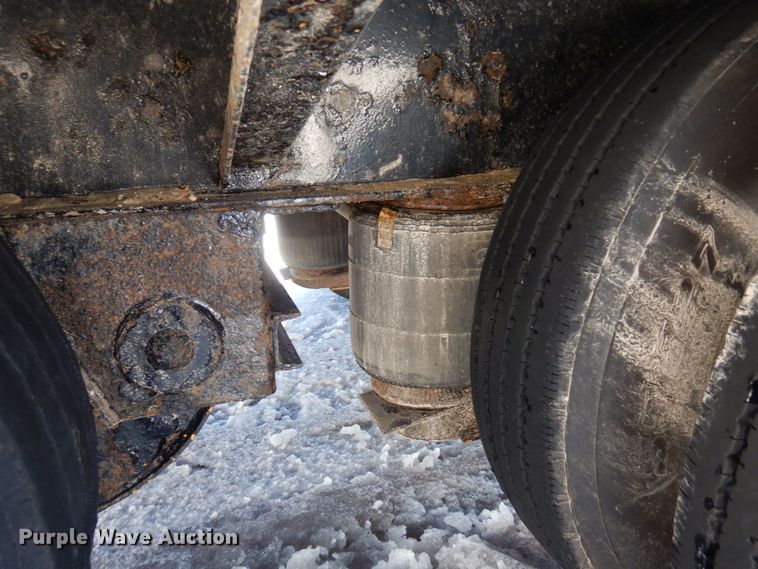 image for item KU9836 1995 Trail King  flatbed trailer