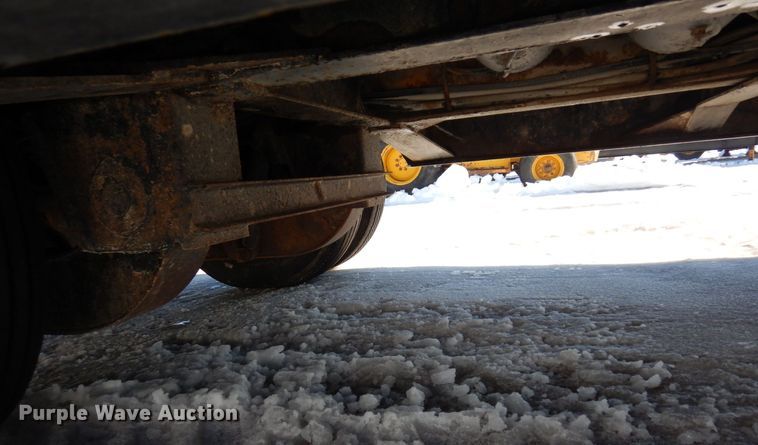 image for item KU9836 1995 Trail King  flatbed trailer