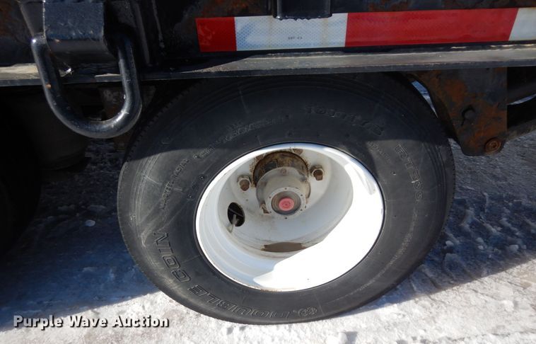 image for item KU9836 1995 Trail King  flatbed trailer