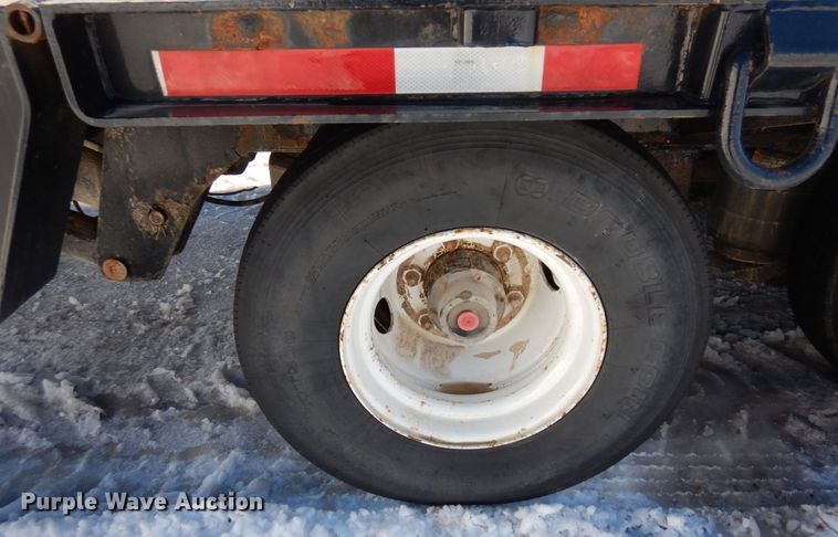 image for item KU9836 1995 Trail King  flatbed trailer