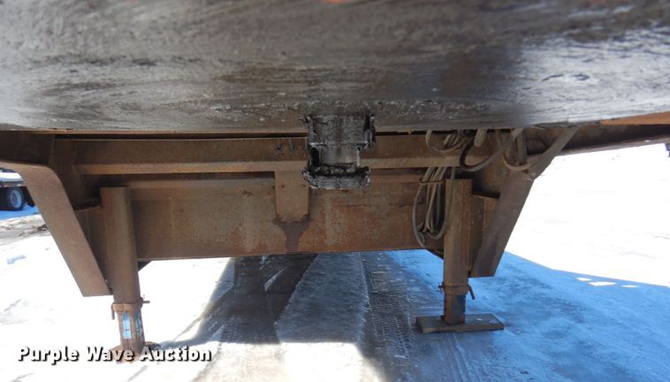 image for item KU9839 1991 Trail King TK70HT-462  drop deck equipment trailer
