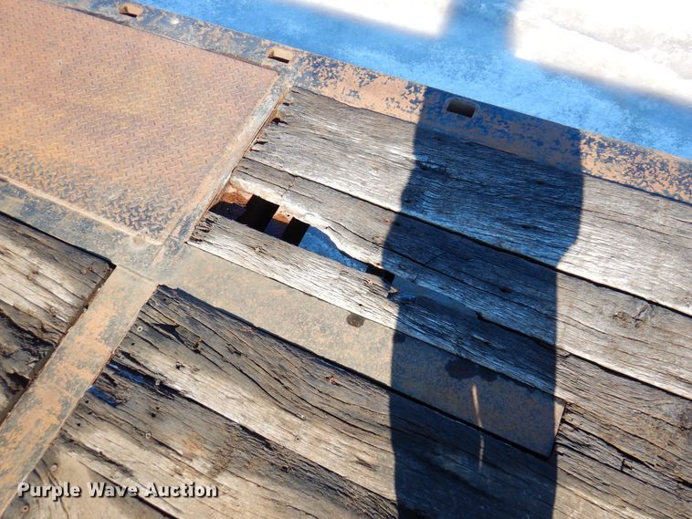 image for item KU9839 1991 Trail King TK70HT-462  drop deck equipment trailer