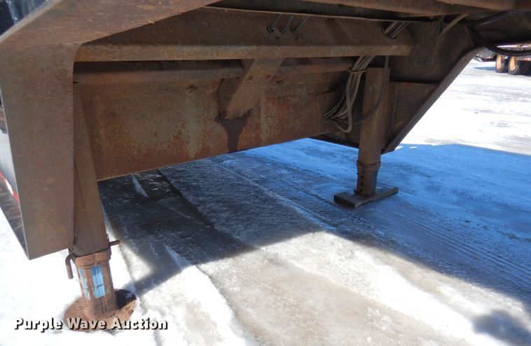 image for item KU9839 1991 Trail King TK70HT-462  drop deck equipment trailer