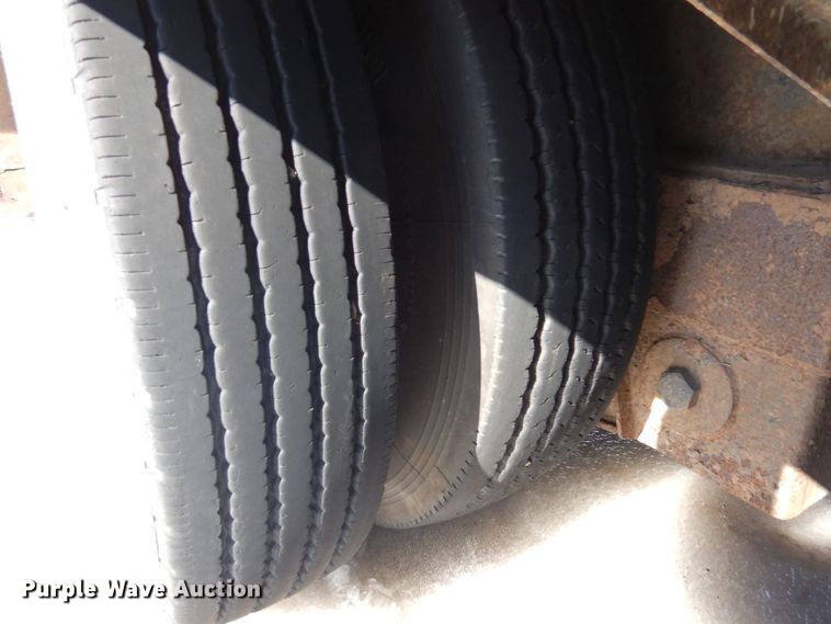 image for item KU9839 1991 Trail King TK70HT-462  drop deck equipment trailer