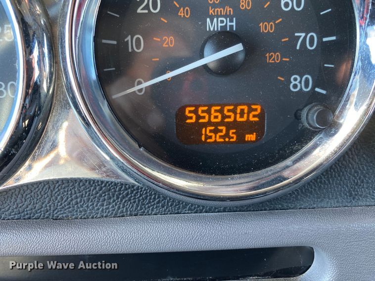 image for item KW9002 2014 Peterbilt 386  semi truck