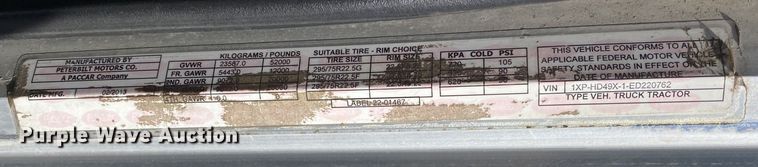 image for item KW9002 2014 Peterbilt 386  semi truck