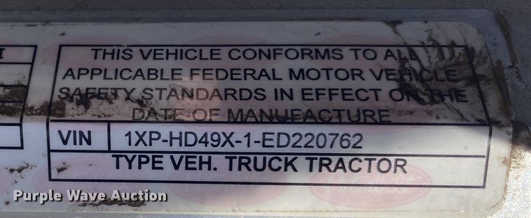 image for item KW9002 2014 Peterbilt 386  semi truck