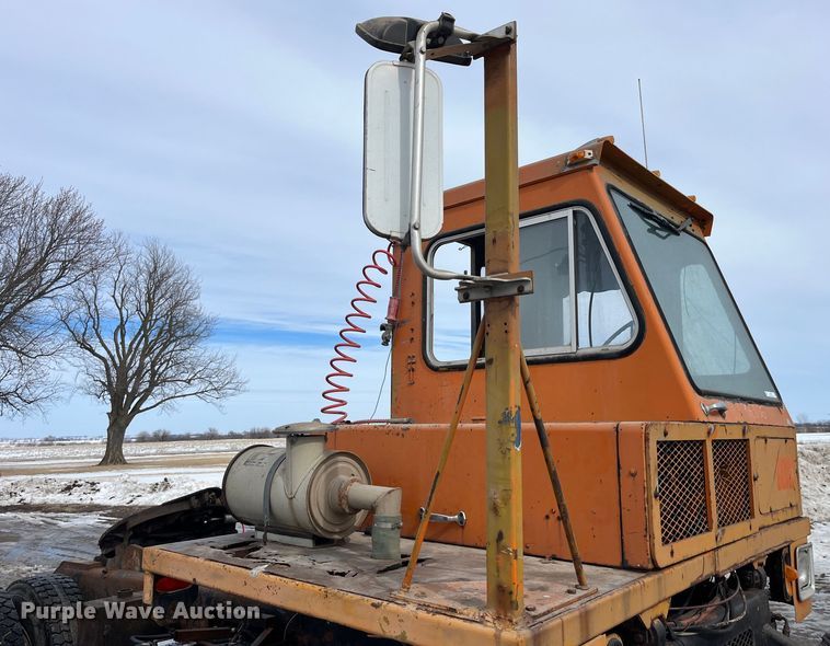 image for item LA9783 1978 Ottawa Commander 50  yard truck