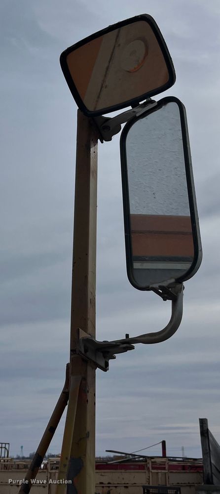 image for item LA9783 1978 Ottawa Commander 50  yard truck