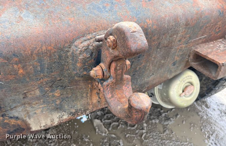 image for item LA9783 1978 Ottawa Commander 50  yard truck