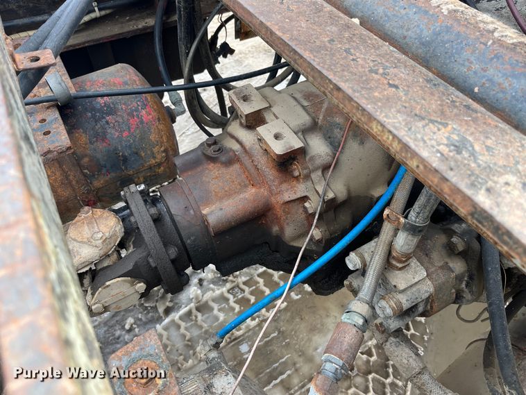 image for item LA9783 1978 Ottawa Commander 50  yard truck