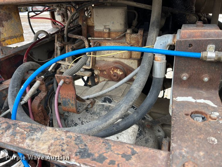 image for item LA9783 1978 Ottawa Commander 50  yard truck