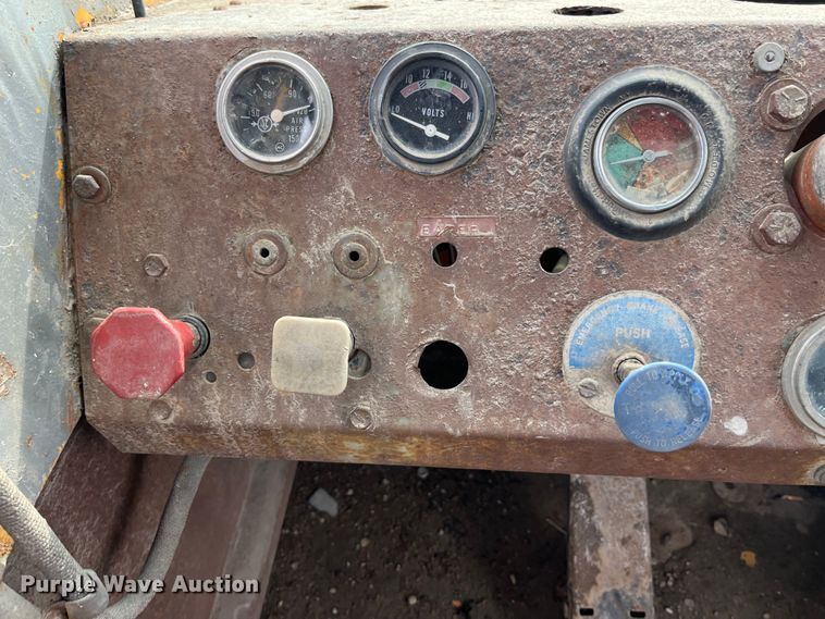 image for item LA9783 1978 Ottawa Commander 50  yard truck