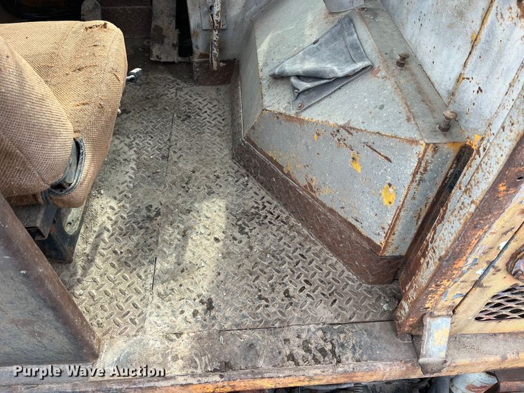 image for item LA9783 1978 Ottawa Commander 50  yard truck